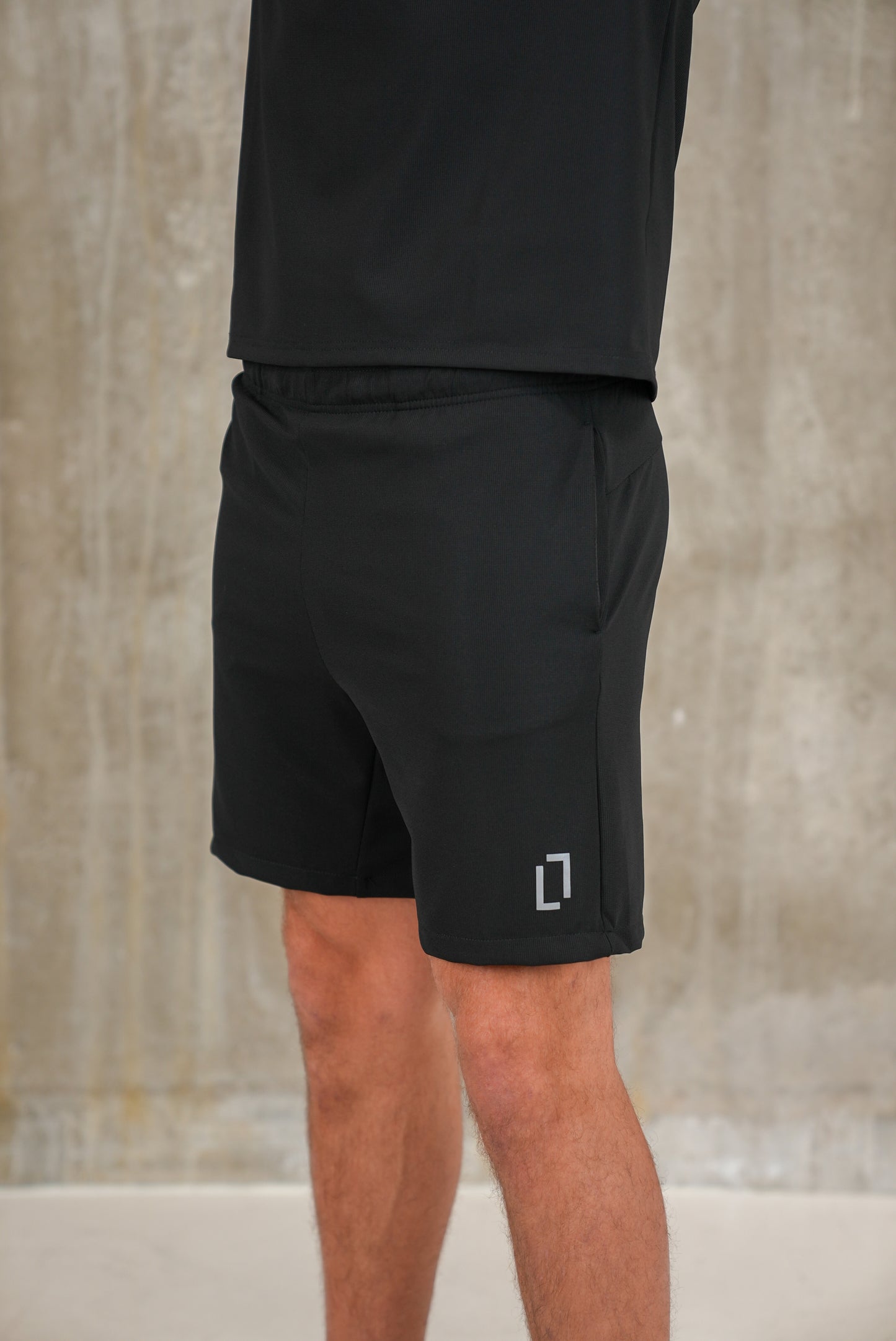 Bulletto Formation Climate Shorts Black