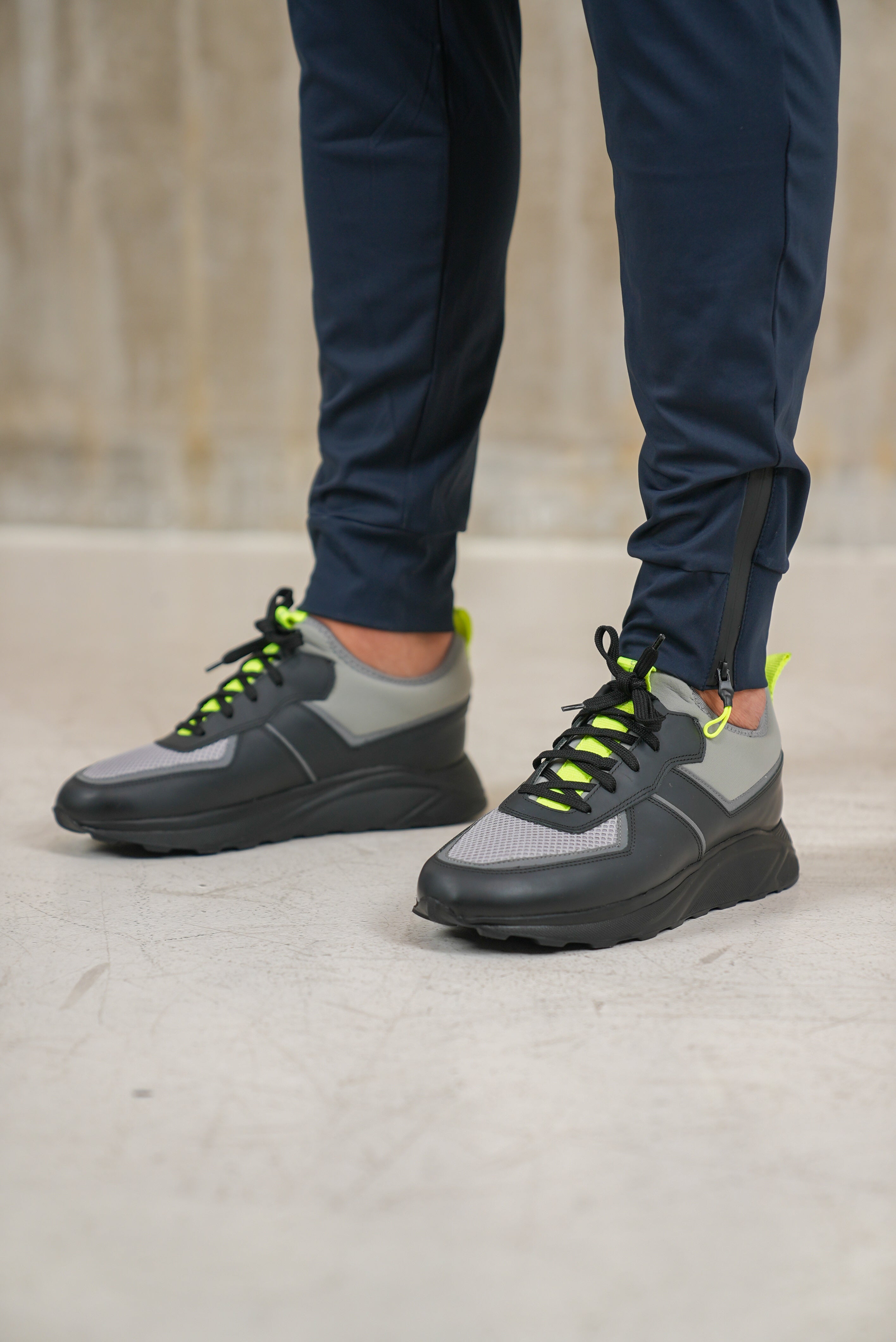 Bulletto Hybrid Runner Black & Neon
