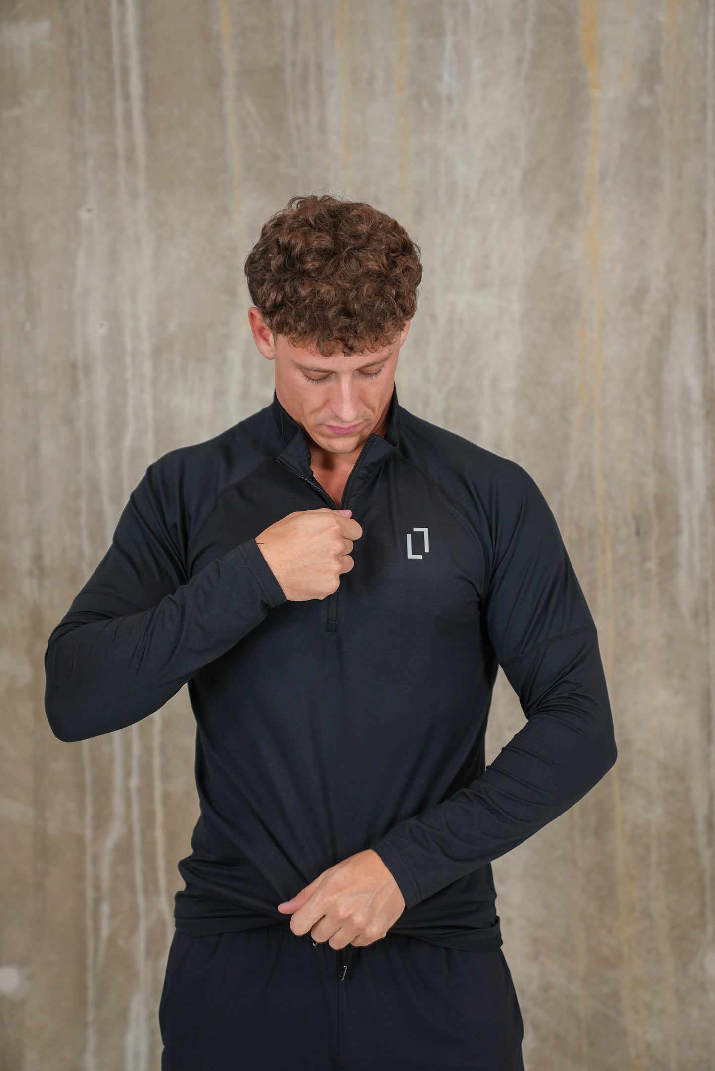 Formation 1/4 Zip (Black)