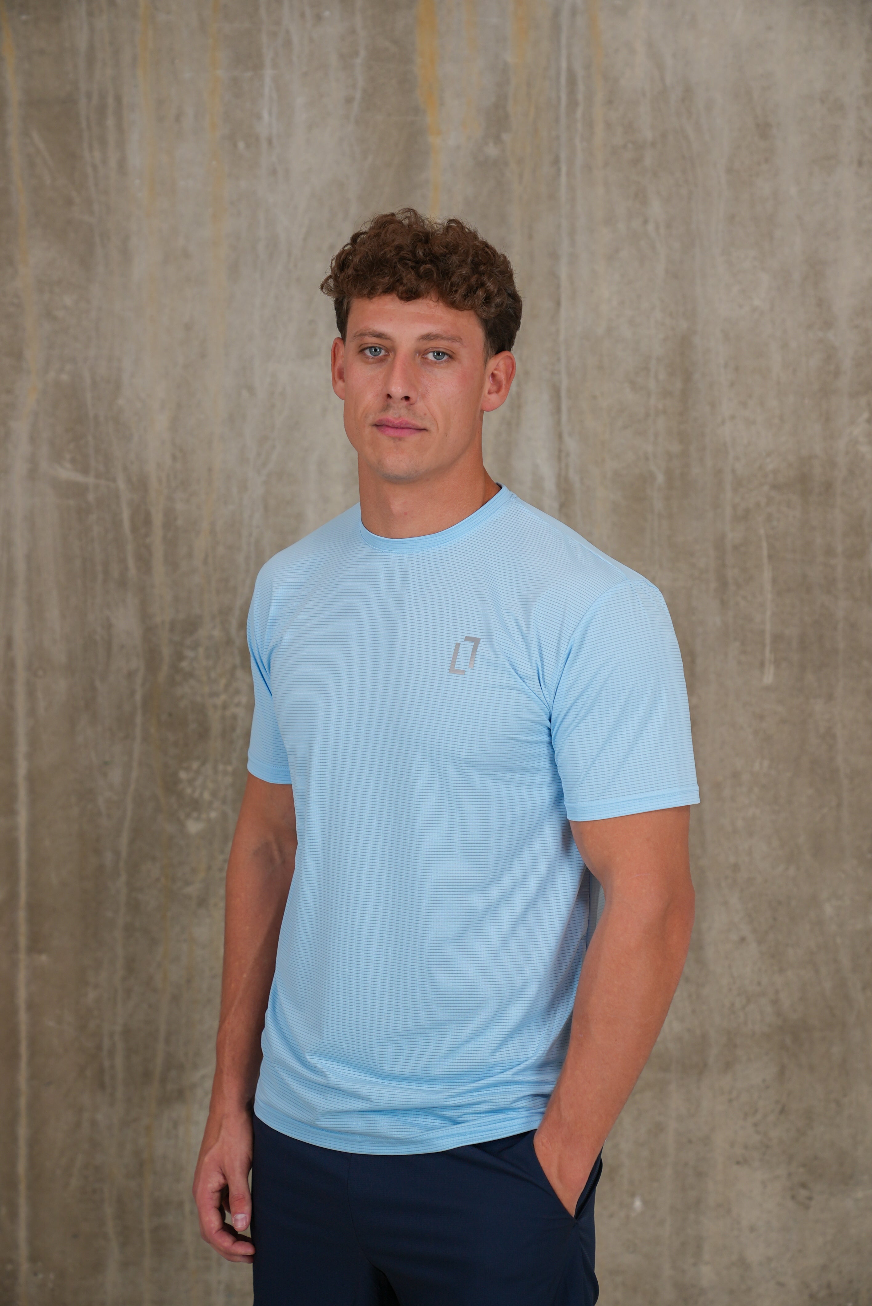 Bulletto Formation Essential T-shirt Pastel Blue