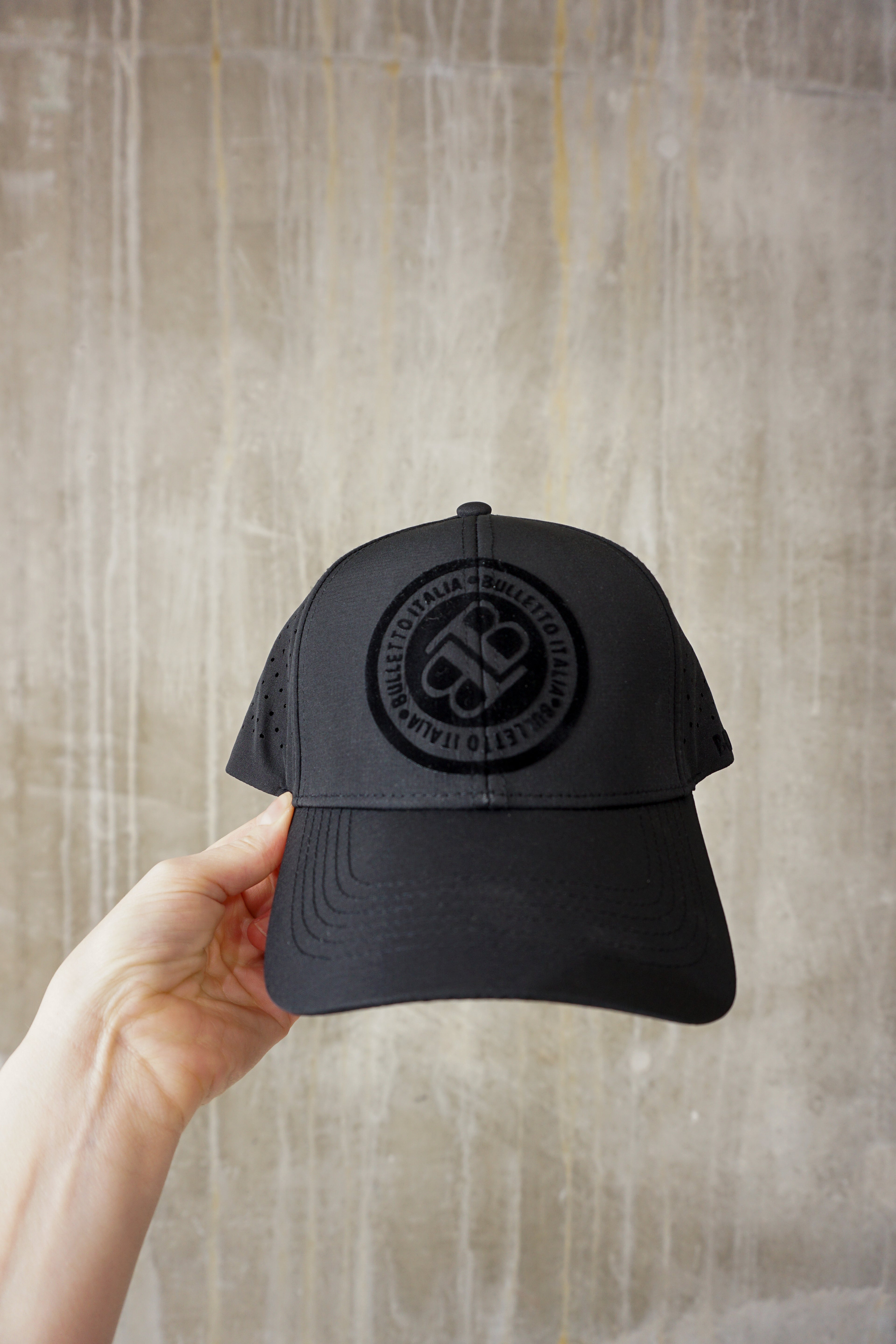 Bulletto Original Trucker Cap  Triple Black